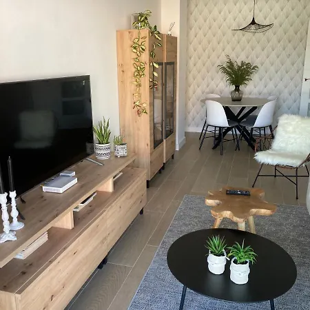 Canelas Deluxe Apartmán *
